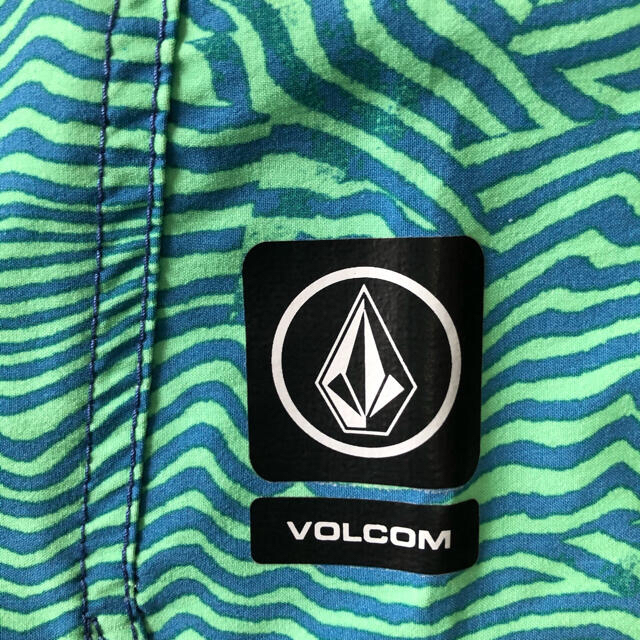 volcom(ボルコム)のボルコム　ジュニア男の子水着　 キッズ/ベビー/マタニティのキッズ服男の子用(90cm~)(水着)の商品写真