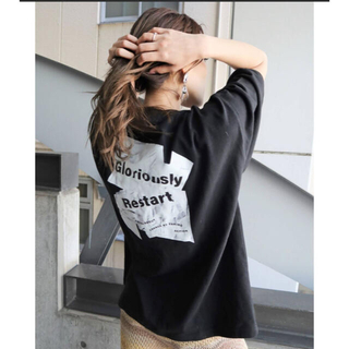 エモダ(EMODA)のｱｰﾄﾊﾞﾙｷｰTシャツ EMODA 新品 タグ付き黒 ブラック(Tシャツ(半袖/袖なし))