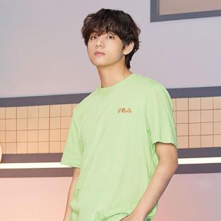 フィラ(FILA)の専用出品　FILA BTS コラボTシャツ ２枚(Tシャツ(半袖/袖なし))