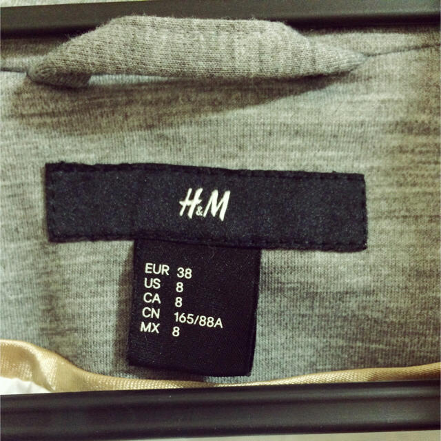 H&M(エイチアンドエム)のH&M ジャケット レディースのジャケット/アウター(テーラードジャケット)の商品写真