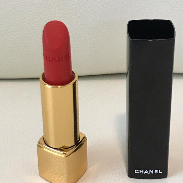 CHANEL(シャネル)のCHANEL シャネル 57番　ルージュ　フー コスメ/美容のベースメイク/化粧品(口紅)の商品写真