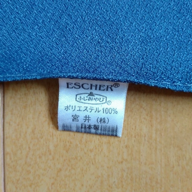 新品　風呂敷　お弁当包み　三角巾　日本製 インテリア/住まい/日用品の日用品/生活雑貨/旅行(日用品/生活雑貨)の商品写真