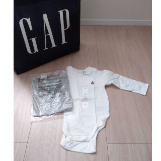 ベビーギャップ(babyGAP)のPKC様専用　新品、未使用　GAP90cm2枚セット(ロンパース)