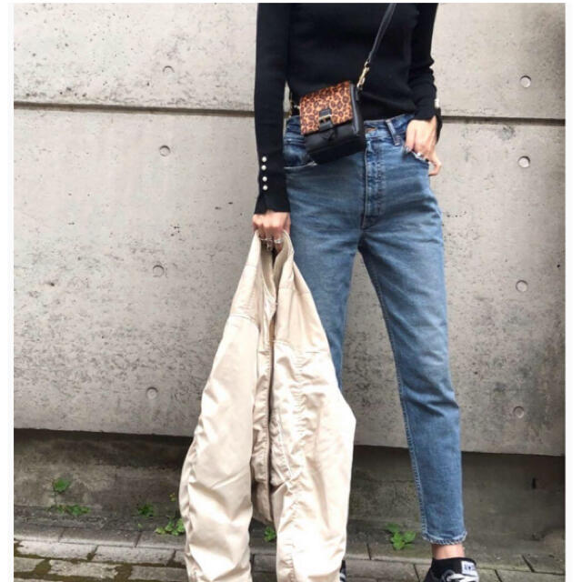 moussy - yanさん着用美品♡MOUSSY MVS SKINNY♡ブルー25インチの通販 ...