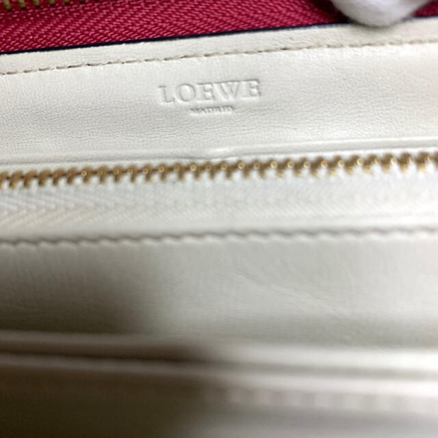 最も人気のある製品 LOEWE ロエベ　長財布