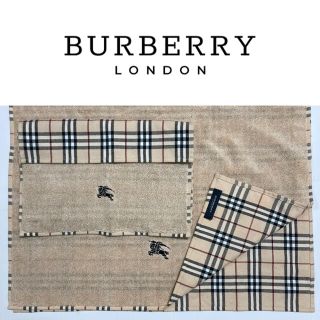 バーバリー(BURBERRY)のBURBERRY　バスタオル　フェイスタオル　新品　バーバリー　ノバチェック(タオル/バス用品)