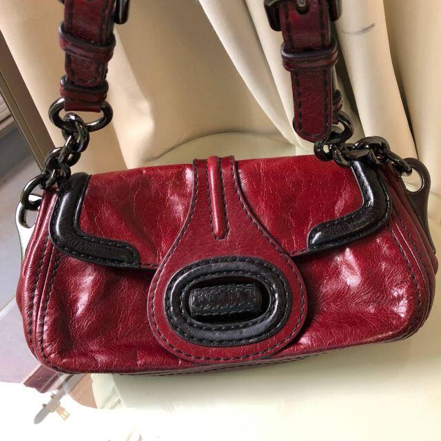 PRADA(プラダ)の美品 PRADA プラダチェーンショルダー レザーバッグ  レディースのバッグ(ショルダーバッグ)の商品写真