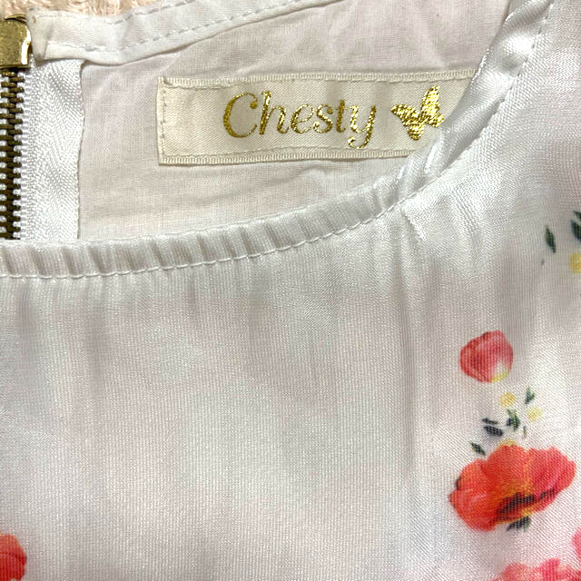Chesty(チェスティ)の限定値下げ　チェスティ　フラワートップス レディースのトップス(シャツ/ブラウス(半袖/袖なし))の商品写真