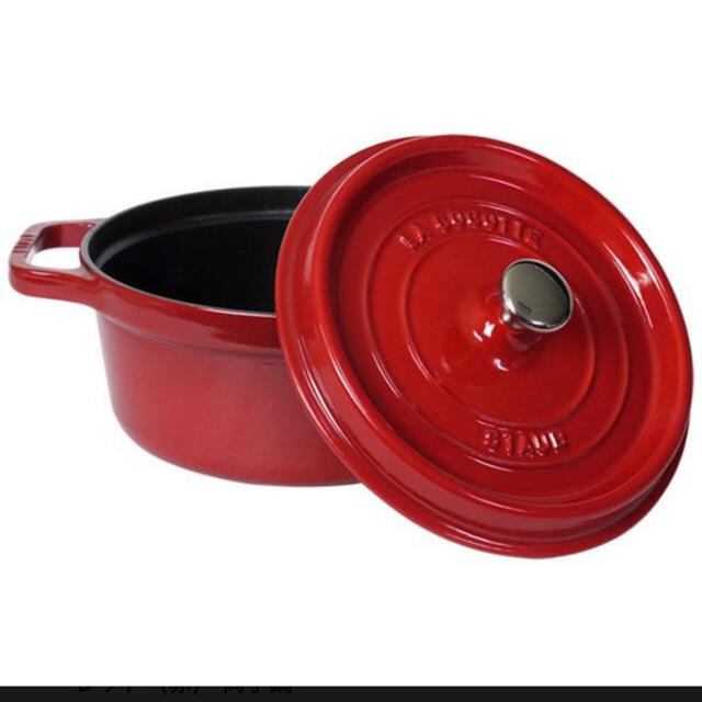 STAUB(ストウブ)のすみれ様専用⭐︎ストウブ 鍋 Staub ピコ ココット ラウンド 20cm  インテリア/住まい/日用品のキッチン/食器(鍋/フライパン)の商品写真