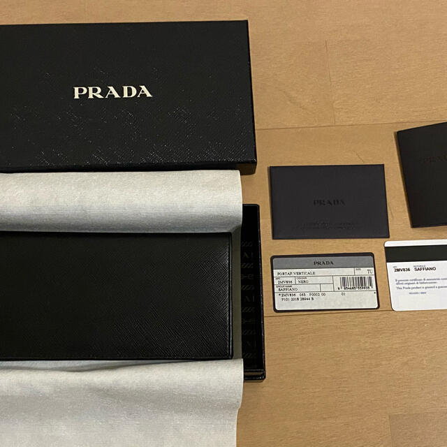 注目ブランドのギフト 【値下げ中！正規品】PRADA サフィアーノレザー