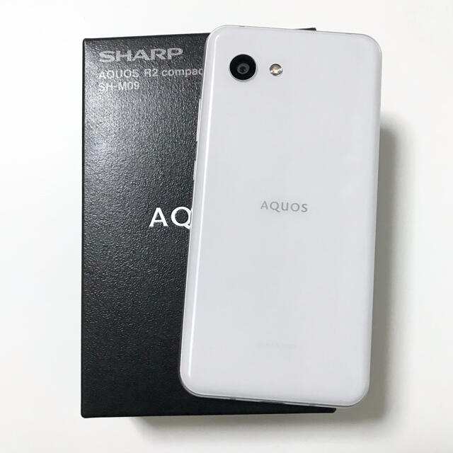 AQUOS R2 compact SH-M09 1