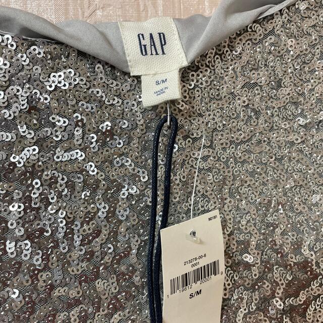 GAP(ギャップ)のGAPタグ付き未着用スパンコールトップス２着 レディースのトップス(カットソー(半袖/袖なし))の商品写真