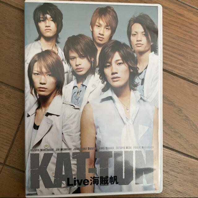 KAT-TUN(カトゥーン)のKAT-TUN/Live 海賊帆〈2枚組〉DVD エンタメ/ホビーのDVD/ブルーレイ(アイドル)の商品写真