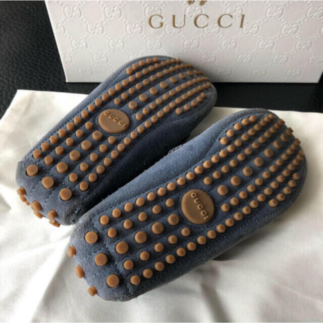 Gucci(グッチ)のGUCCI グッチ チルドレン 美品 モカシン キッズ/ベビー/マタニティのキッズ靴/シューズ(15cm~)(ローファー)の商品写真