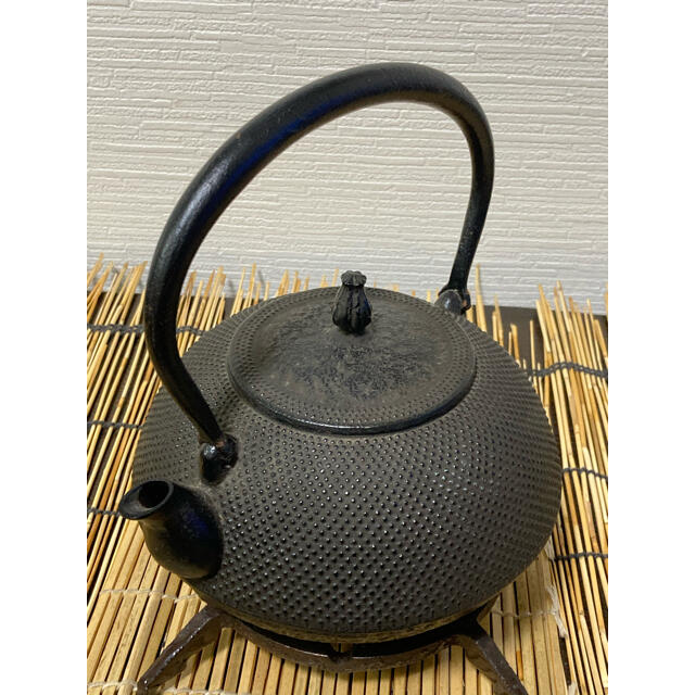 新入荷！新品、未使用品】南部伝統工芸品 秀山造 捻鉉 一点物 国産鉄瓶