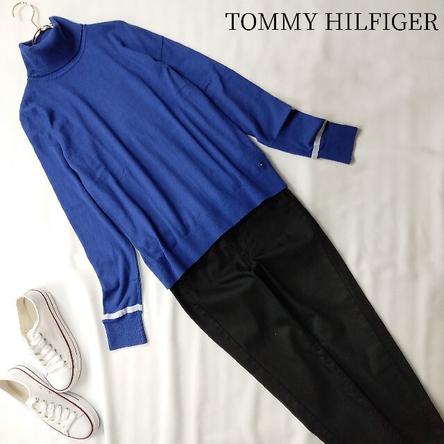 TOMMY HILFIGER(トミーヒルフィガー)の鮮やかなブルー トミーヒルフィガー タートルネックニット コットンカシミヤ製 レディースのトップス(ニット/セーター)の商品写真