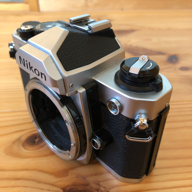 Nikon(ニコン)のNikon ニコン　fm2 フィルムカメラ　美品　送料無料　個人出品　 スマホ/家電/カメラのカメラ(フィルムカメラ)の商品写真