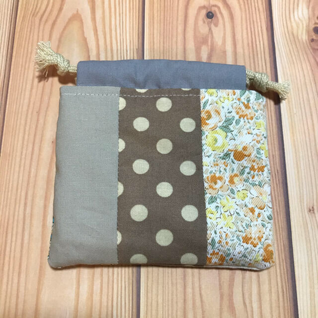 日本公式店 巾着ポーチ ハギレ パッチワーク 小物入れ ハンドメイド 日本公式店 巾着ポーチ ハギレ パッチワーク 小物入れ ハンドメイド