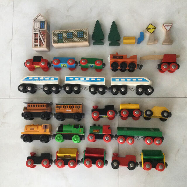 最大47%OFFクーポン最大47%OFFクーポンkidcraft 木製列車(Brioでは