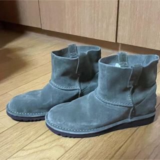 アグ(UGG)のugg スウェードブーツ　ショートブーツ(ブーツ)