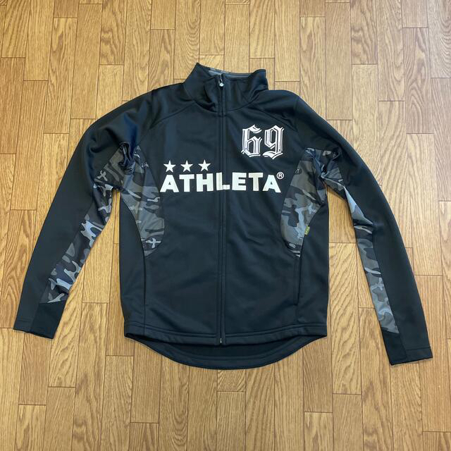 ATHLETA(アスレタ)の新品　クレイジーケンバンド　ジャージ　黒　ブラック エンタメ/ホビーのタレントグッズ(ミュージシャン)の商品写真