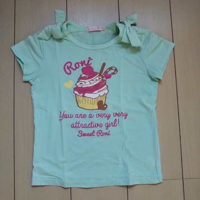 RONI(ロニィ)のロニィ Roni 135 Tシャツ  キッズ/ベビー/マタニティのキッズ服女の子用(90cm~)(Tシャツ/カットソー)の商品写真