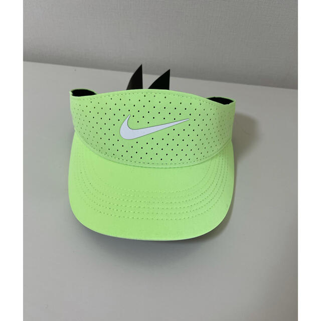 NIKE(ナイキ)の☆新品☆ NIKE ナイキ　バイザー　Court Advantage  Lime スポーツ/アウトドアのテニス(その他)の商品写真