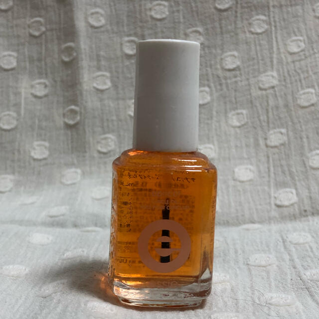 【美品】essie エッシー　キューティクルオイル