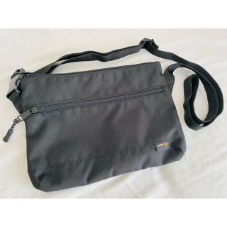 ジーユー(GU)のGU ジーユー サコッシュ ショルダーバッグ かばん CORDURA ブラック(ショルダーバッグ)