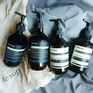 イソップ(Aesop)の【Chi***様】Aesopボトル４本セット × 巾着 大小(容器)