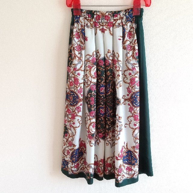 スカーフ柄手作りギャザースカート レディースのスカート(ロングスカート)の商品写真