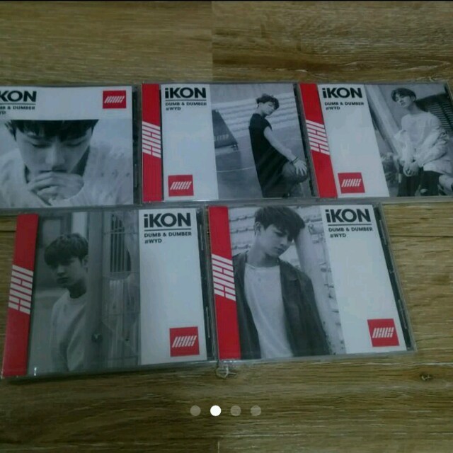 iKON(アイコン)のiKONアイコンCD２枚セット エンタメ/ホビーのCD(K-POP/アジア)の商品写真