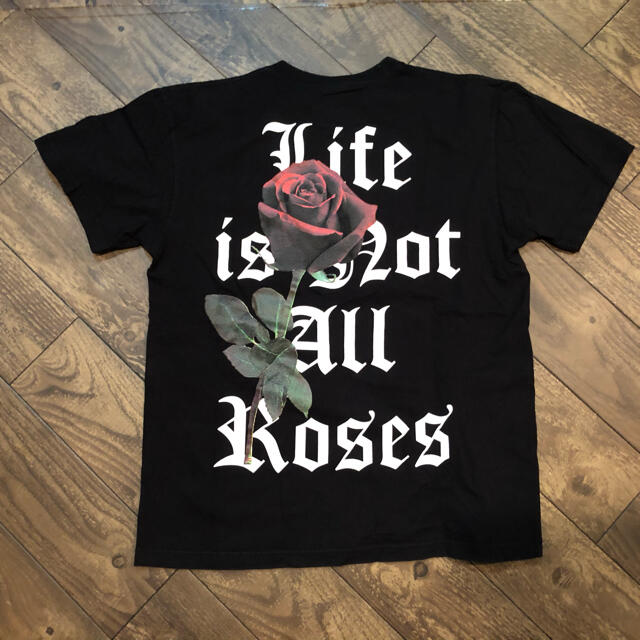 ANDSUNS(アンドサンズ)のアンドサンズ　Rose tee 黒 L Tシャツ メンズのトップス(Tシャツ/カットソー(半袖/袖なし))の商品写真