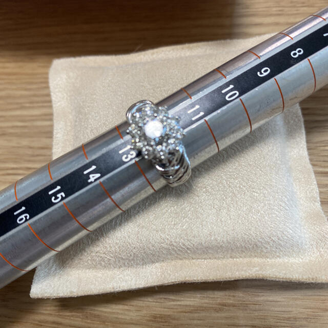 プラチナ ダイヤモンド リング 1ct以上 レディースのアクセサリー(リング(指輪))の商品写真