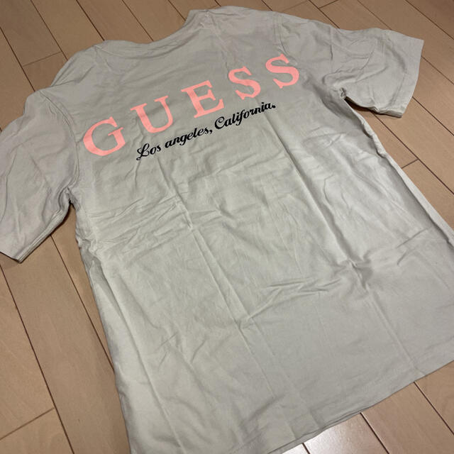 GUESS(ゲス)のguess GUESS Tシャツ レディースのトップス(Tシャツ(半袖/袖なし))の商品写真