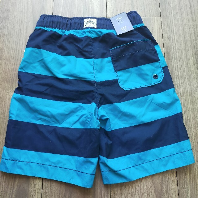 GAP Kids(ギャップキッズ)の【新品】GAP kids　水着　ボーダー キッズ/ベビー/マタニティのキッズ服男の子用(90cm~)(水着)の商品写真