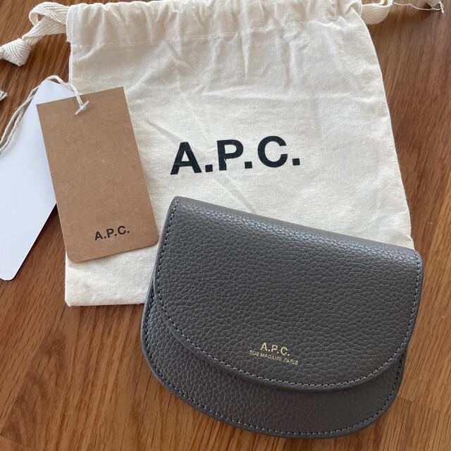 A.P.C(アーペーセー)のA.P.C. ミニウォレット レディースのファッション小物(財布)の商品写真