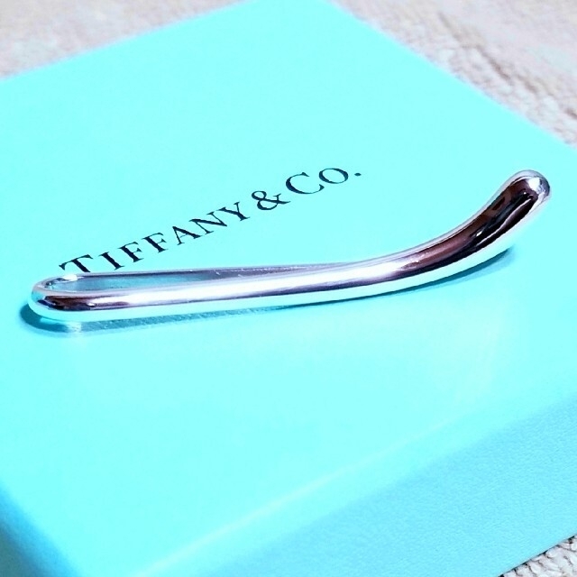 Tiffany & Co.(ティファニー)のティファニー ティアドロップ シルバー 925 ネクタイピン タイバー 新品 メンズのファッション小物(ネクタイピン)の商品写真