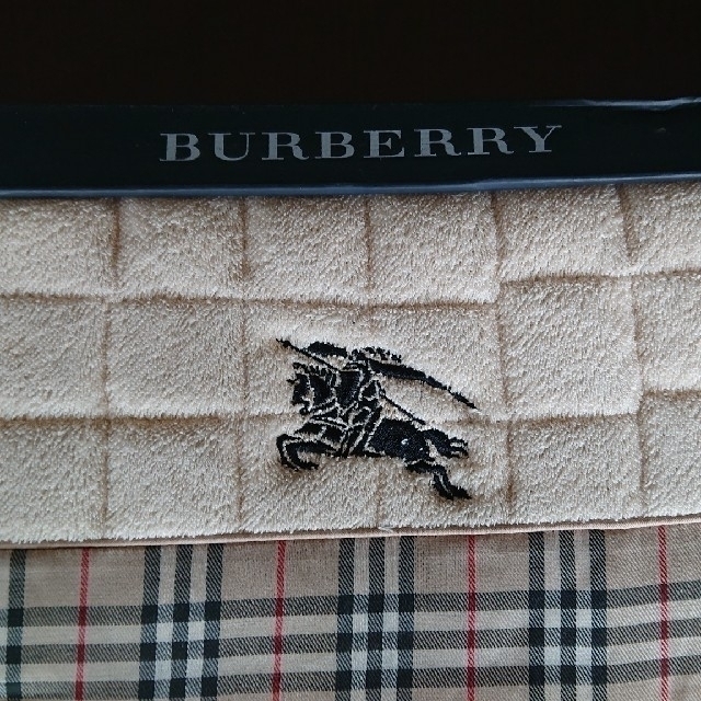 BURBERRY(バーバリー)のバーバリーパッドシーツ インテリア/住まい/日用品の寝具(シーツ/カバー)の商品写真