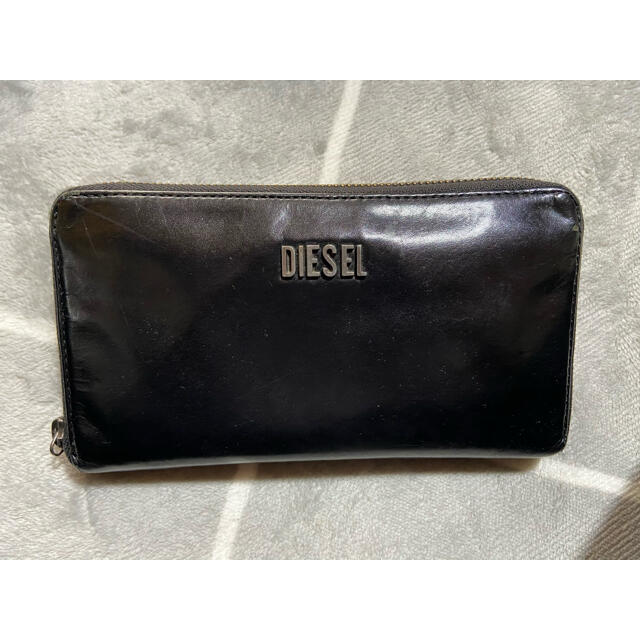 DIESEL(ディーゼル)のDIESEL 長財布 レディースのファッション小物(財布)の商品写真