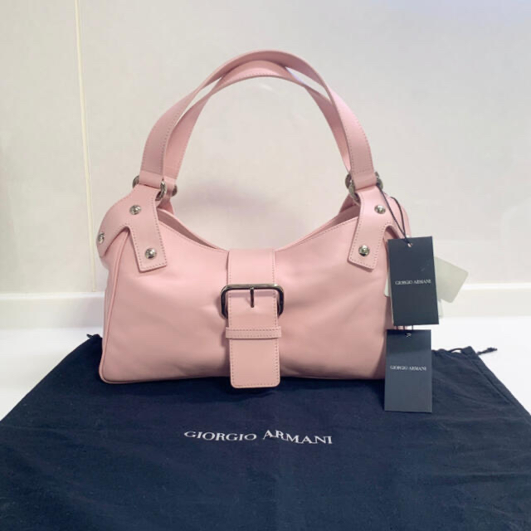 Giorgio Armani(ジョルジオアルマーニ)のジョルジオアルマーニ❤️新品❤️肩掛けベルテッドバッグ／ピンク レディースのバッグ(ハンドバッグ)の商品写真