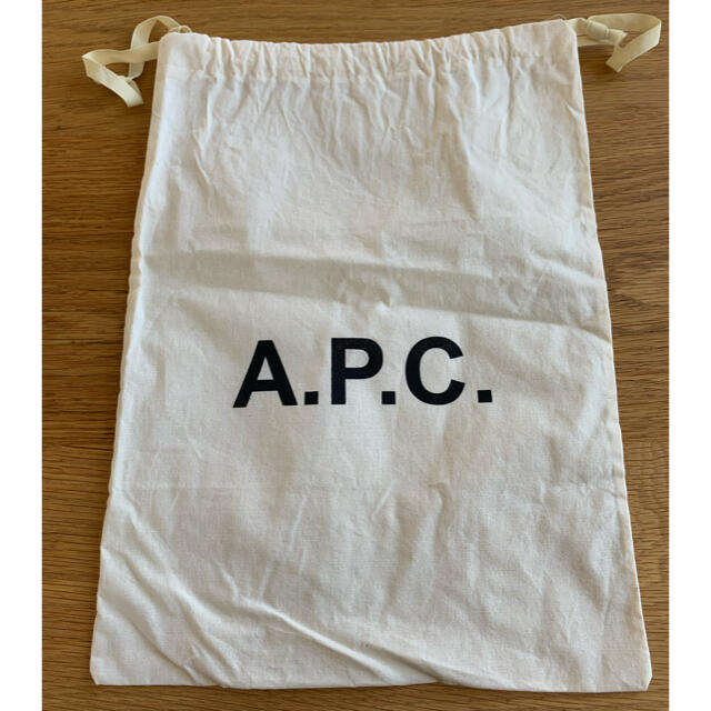 A.P.C(アーペーセー)のAPCアーペーセー⭐️巾着袋 レディースのバッグ(ショップ袋)の商品写真