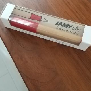 ラミー(LAMY)の【新品未使用】LAMYabc 万年筆 red(ペン/マーカー)