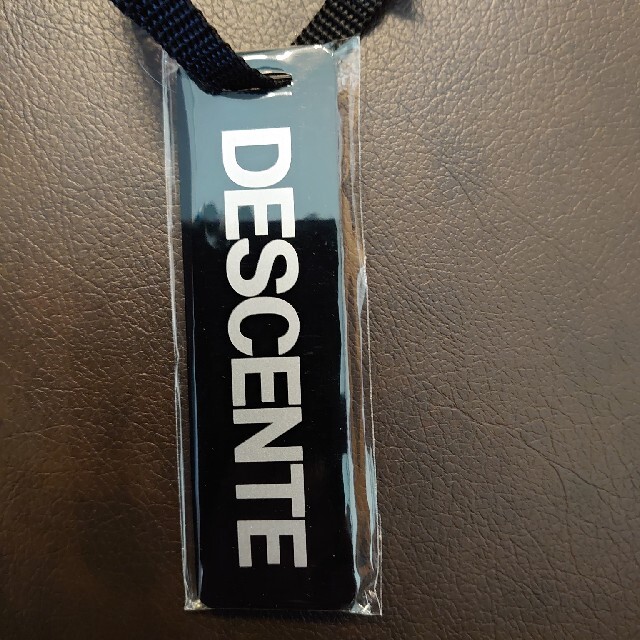 DESCENTE(デサント)のDESCENTEネームプレート スポーツ/アウトドアのゴルフ(その他)の商品写真