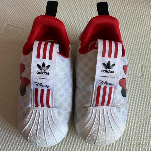 adidas(アディダス)のアディダス　スニーカー キッズ/ベビー/マタニティのベビー靴/シューズ(~14cm)(スニーカー)の商品写真