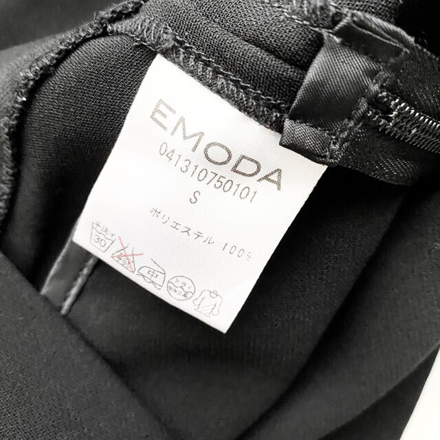 EMODA(エモダ)のEMODA ハイウエスト ショートパンツ　ブラック レディースのパンツ(ショートパンツ)の商品写真
