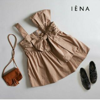 イエナ(IENA)のイエナ IENA■デザインカットソー リボン アシメ ノースリーブ ベージュ(カットソー(半袖/袖なし))