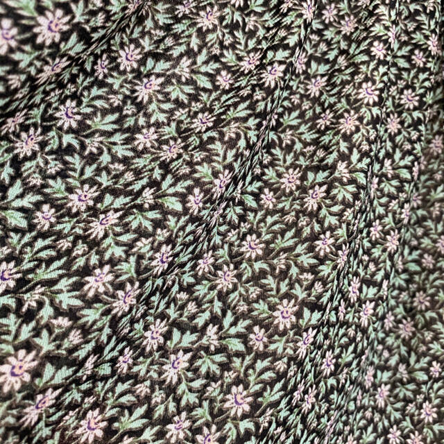 w closet(ダブルクローゼット)の花柄トップス レディースのトップス(カットソー(半袖/袖なし))の商品写真