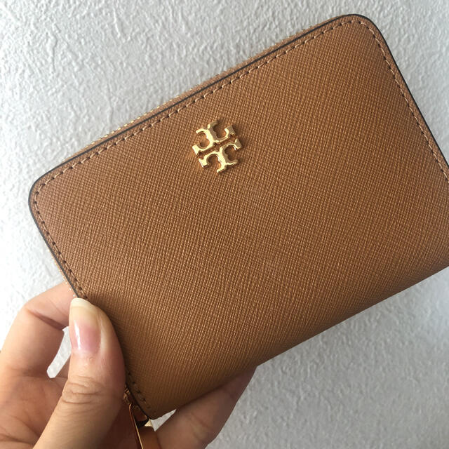 Tory Burch(トリーバーチ)のトリーバーチ　コインケース　カードケース　ミニ財布　キャメル　新品 レディースのファッション小物(コインケース)の商品写真