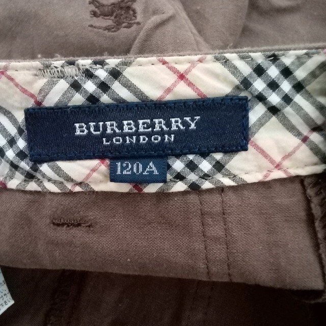 BURBERRY(バーバリー)のバーバリー 120cm ショートパンツ 02MN05301159 キッズ/ベビー/マタニティのキッズ服女の子用(90cm~)(パンツ/スパッツ)の商品写真